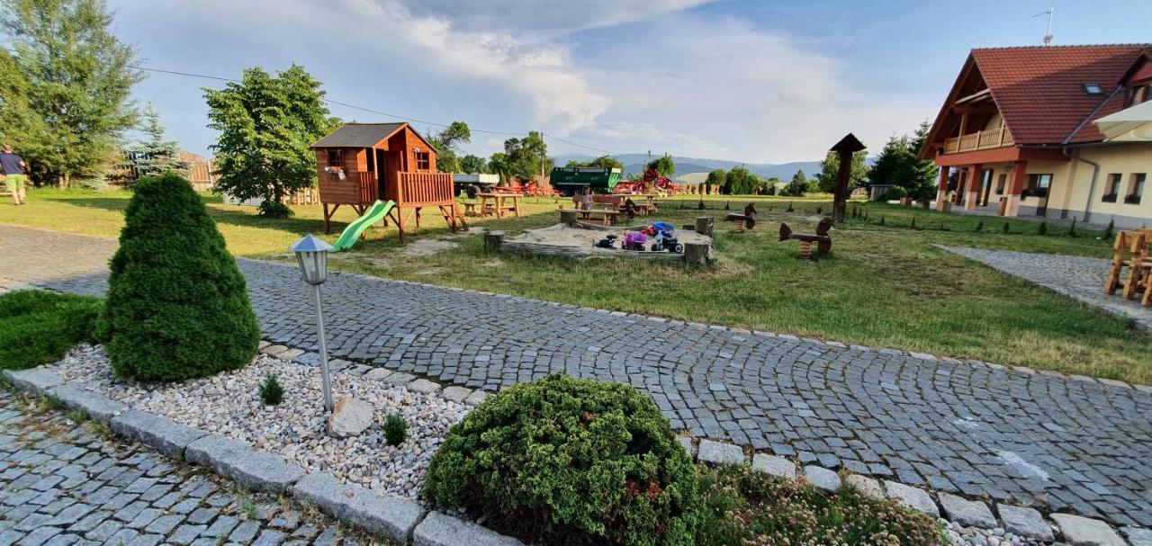 Hotel Farma Vysoka Chrastava Екстериор снимка